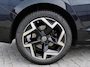 Volkswagen Passat Variant 1.5 eTSI 150 pk | Incl. 12 maanden Garantie | Stoel/stuur verwarming | Achteruitrijcamera | Adaptive cruise controle | Dodehoekdetectie | Parkeersensoren V+A | Navigatie | Apple CarPlay/Android Auto | Draadloze telefoonlader | Climate controle | Lane assist | Keyless start | LED Koplampen | 18 Inch LMV | Schakelmogelijkheid aan stuurwiel |