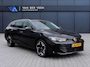 Volkswagen Passat Variant 1.5 eTSI 150 pk | Incl. 12 maanden Garantie | Stoel/stuur verwarming | Achteruitrijcamera | Adaptive cruise controle | Dodehoekdetectie | Parkeersensoren V+A | Navigatie | Apple CarPlay/Android Auto | Draadloze telefoonlader | Climate controle | Lane assist | Keyless start | LED Koplampen | 18 Inch LMV | Schakelmogelijkheid aan stuurwiel |