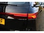 Volkswagen Passat Variant 1.5 eTSI 150 pk | Incl. 12 maanden Garantie | Stoel/stuur verwarming | Achteruitrijcamera | Adaptive cruise controle | Dodehoekdetectie | Parkeersensoren V+A | Navigatie | Apple CarPlay/Android Auto | Draadloze telefoonlader | Climate controle | Lane assist | Keyless start | LED Koplampen | 18 Inch LMV | Schakelmogelijkheid aan stuurwiel |