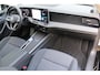 Volkswagen Passat Variant 1.5 eTSI 150 pk | Incl. 12 maanden Garantie | Stoel/stuur verwarming | Achteruitrijcamera | Adaptive cruise controle | Dodehoekdetectie | Parkeersensoren V+A | Navigatie | Apple CarPlay/Android Auto | Draadloze telefoonlader | Climate controle | Lane assist | Keyless start | LED Koplampen | 18 Inch LMV | Schakelmogelijkheid aan stuurwiel |