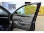 Volkswagen Passat Variant 1.5 eTSI 150 pk | Incl. 12 maanden Garantie | Stoel/stuur verwarming | Achteruitrijcamera | Adaptive cruise controle | Dodehoekdetectie | Parkeersensoren V+A | Navigatie | Apple CarPlay/Android Auto | Draadloze telefoonlader | Climate controle | Lane assist | Keyless start | LED Koplampen | 18 Inch LMV | Schakelmogelijkheid aan stuurwiel |