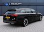 Volkswagen Passat Variant 1.5 eTSI 150 pk | Incl. 12 maanden Garantie | Stoel/stuur verwarming | Achteruitrijcamera | Adaptive cruise controle | Dodehoekdetectie | Parkeersensoren V+A | Navigatie | Apple CarPlay/Android Auto | Draadloze telefoonlader | Climate controle | Lane assist | Keyless start | LED Koplampen | 18 Inch LMV | Schakelmogelijkheid aan stuurwiel |