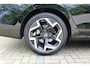 Volkswagen Passat Variant 1.5 eTSI 150 pk | Incl. 12 maanden Garantie | Stoel/stuur verwarming | Achteruitrijcamera | Adaptive cruise controle | Dodehoekdetectie | Parkeersensoren V+A | Navigatie | Apple CarPlay/Android Auto | Draadloze telefoonlader | Climate controle | Lane assist | Keyless start | LED Koplampen | 18 Inch LMV | Schakelmogelijkheid aan stuurwiel |