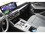 CUPRA Formentor 1.5 TSI e-Hybrid VZ Performance 272pk | SoH 100% | Panorama dak | Elektrisch wegklapbare trekhaak | Sennheiser audiosysteem | Stoel/stuur verwarming | Elektrisch verstelbare stoel met memory | 360° Camera | Elektrische kofferbakklep | Keyless entry/start | Adaptive cruise controle | Schakelflippers | Apple CarPlay/Android Auto | Draadloze telefoonlader | Climate controle | Navigatie | Sfeerverli