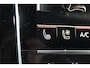 Audi RS Q8 4.0 TFSI Q8 quattro 600pk | Panorama dak | Keramische remschijven | Alcantara hemel | Luchtvering | Bang & Olufsen premium audio | Elektrisch wegklapbare trekhaak | Stoelverwarming/ventilatie | Stuurverwarming | Achterbank verwarmd | Elektrisch verstelbare stoelen met memory | Massage stoelen | Night Vision | 360° Camera | Alcantara stuur | Keyless entry/start | Soft close | Stuurverwarming |