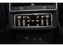 Audi RS Q8 4.0 TFSI Q8 quattro 600pk | Panorama dak | Keramische remschijven | Alcantara hemel | Luchtvering | Bang & Olufsen premium audio | Elektrisch wegklapbare trekhaak | Stoelverwarming/ventilatie | Stuurverwarming | Achterbank verwarmd | Elektrisch verstelbare stoelen met memory | Massage stoelen | Night Vision | 360° Camera | Alcantara stuur | Keyless entry/start | Soft close | Stuurverwarming |