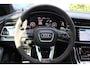 Audi RS Q8 4.0 TFSI Q8 quattro 600pk | Panorama dak | Keramische remschijven | Alcantara hemel | Luchtvering | Bang & Olufsen premium audio | Elektrisch wegklapbare trekhaak | Stoelverwarming/ventilatie | Stuurverwarming | Achterbank verwarmd | Elektrisch verstelbare stoelen met memory | Massage stoelen | Night Vision | 360° Camera | Alcantara stuur | Keyless entry/start | Soft close | Stuurverwarming |