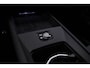 Volkswagen ID.3 Neo Style 79 kWh 230pk Automaat, Steunhaak, Panoramadak, 360 camera, Stuurverwarming, Stoelverwarming, Harman-Kardon geluidsysteem, Parkeersensoren, App-connect, Dodehoeksensoren