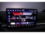 Volkswagen ID.3 Neo Style 79 kWh 230pk Automaat, Steunhaak, Panoramadak, 360 camera, Stuurverwarming, Stoelverwarming, Harman-Kardon geluidsysteem, Parkeersensoren, App-connect, Dodehoeksensoren