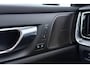 Volvo S60 T8 R-Design | Harman/Kardon | Panoramadak | Trekhaak | 360° Camera | Massage | Head-Up | ACC
