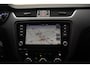 Skoda Octavia COMBI 1.0 TSI Business Edition Plus [ Apple Carplay Cruise Navigatie Stoelverwarming]