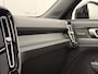 Volvo EX40 Single Motor Ext. Range 82 kWh Ultra Europa Black Edition | Vapour Grey metallic | Charcoal Microtech/Nubuck interieur | 20 inch lichtmetalen velgen | Panoramadak | Harman Kardon audio | Elektrisch verstelbare voorstoelen | Stoel- & Stuurwielverwarming | Adaptieve Cruise Control | BLIS Dodehoekdetectie | 360 graden camera