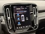 Volvo EX40 Single Motor Ext. Range 82 kWh Ultra Europa Black Edition | Vapour Grey metallic | Charcoal Microtech/Nubuck interieur | 20 inch lichtmetalen velgen | Panoramadak | Harman Kardon audio | Elektrisch verstelbare voorstoelen | Stoel- & Stuurwielverwarming | Adaptieve Cruise Control | BLIS Dodehoekdetectie | 360 graden camera
