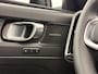 Volvo EX40 Single Motor Ext. Range 82 kWh Ultra Europa Black Edition | Vapour Grey metallic | Charcoal Microtech/Nubuck interieur | 20 inch lichtmetalen velgen | Panoramadak | Harman Kardon audio | Elektrisch verstelbare voorstoelen | Stoel- & Stuurwielverwarming | Adaptieve Cruise Control | BLIS Dodehoekdetectie | 360 graden camera