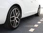 SEAT Leon ST 1.4 EcoTSI FR Business Intense 150pk | Panoramadak | Trekhaak | Navigatie | LED | Cruise control | Climate control | Stoelverwarming | 18'' Lichtmetalen velgen |
