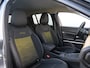 Jeep Avenger 1st Edition 54 kWh 156 Pk Automaat Apple Carplay / Camera / DAB / 18 inch / SOH 95,1 %