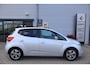 Kia Venga 1.4 CVVT Edition 2e Eigenaar | NL-Auto | Volledig Onderh | Pano | Trekhaak | Camera | Navi |  Cruise | Climate | Bluetooth | LED | PDC | Hill-Hold