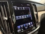 Volvo V60 2.0 B4 Inscription, NL auto, Pilot Assist cruise, Memory, Camera