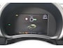 Abarth 600e Abarth Scorpionissima 54 kWh 282PK | Fabrieksgarantie | Kuipstoelen | Cruise control Adaptief | Apple Carplay/Android Auto | Parkeercamera | Half leder/alcantara | Voorruit verwarming | Parkeersensoren | Bluetooth | Navigatie |