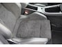 Abarth 600e Abarth Scorpionissima 54 kWh 282PK | Fabrieksgarantie | Kuipstoelen | Cruise control Adaptief | Apple Carplay/Android Auto | Parkeercamera | Half leder/alcantara | Voorruit verwarming | Parkeersensoren | Bluetooth | Navigatie |