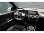 Mercedes-Benz B-klasse 200 Business Solution AMG | Incl. 12 Maanden garantie | Stoelverwarming | Elektrische trekhaak | Cruise control | Climate control | Parkeersensoren | Parkeercamera | Navigatie |