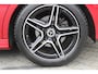 Mercedes-Benz B-klasse 200 Business Solution AMG | Incl. 12 Maanden garantie | Stoelverwarming | Elektrische trekhaak | Cruise control | Climate control | Parkeersensoren | Parkeercamera | Navigatie |