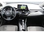 Toyota C-HR / C-HR+ 1.8 Hybrid Active | Incl. 12 maanden garantie | Cruise control | Achteruitrijcamera | Climate control | Bluetooth | Lichtmetalen velgen | Airco | Navigatie | Lane assist
