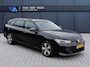 Volkswagen Passat Variant 1.5 eTSI 150 pk | Incl. 12 maanden Garantie | Stoel/stuur verwarming | Achteruitrijcamera | Adaptive cruise controle | Dodehoekdetectie | Parkeersensoren V+A | Navigatie | Apple CarPlay/Android Auto | Draadloze telefoonlader | Climate controle | Lane assist | Keyless start | LED Koplampen | 17 Inch LMV | Schakelmogelijkheid aan stuurwiel |