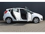 Ford Fiesta 1.0 Style Ultimate | Incl. 12 maanden garantie | Dealer onderhouden | Cruise control | Parkeersensoren | Airco | Verwamde voorruit | Bluetooth | Navigatie