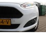 Ford Fiesta 1.0 Style Ultimate | Incl. 12 maanden garantie | Dealer onderhouden | Cruise control | Parkeersensoren | Airco | Verwamde voorruit | Bluetooth | Navigatie