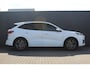 Ford Kuga 1.5 EcoBoost ST-Line X | Incl. 12 maanden Garantie | Elektrisch wegklapbare trekhaak | Stoel/stuurverwarming | Achteruitrijcamera | Navigatie | Climate controle | Adaptive cruise controle | Lane assist | Keyless entry/start | Draadloze telefoonlader | Dodehoekdetectie |