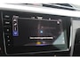 Volkswagen Arteon Shooting Brake 1.4 TSI eHybrid R-Line Business+ | Incl. 12 maanden garantie | SOH 96% | Schuif/kantel dak | 360 camera | Stoelgeheugen | Stoelverwarming | Parkeersensoren | Apple carplay/Android auto | Cruise control | Climate control | Bluetooth | Airco