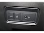 Land Rover Discovery 2.0 Td4 HSE Luxury | Incl. 12 Maanden garantie | Cruise Control | Navigatie | Apple Carplay\Android Auto | Elektrisch Trekhaak | Luchtvering | Parkeercamera | Parkeersensoren |