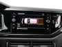 Volkswagen Polo 1.0 TSI Life Business 95pk | Dealer onderhouden | LED | Stoelverwarming | Navigatie | Cruise control | Climate control | Draadloze telefoonlader | App-Connect | Lichtmetalen velgen |