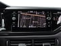 Volkswagen Polo 1.0 TSI Life Business 95pk | Dealer onderhouden | LED | Stoelverwarming | Navigatie | Cruise control | Climate control | Draadloze telefoonlader | App-Connect | Lichtmetalen velgen |