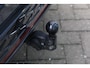 Volkswagen ID.7 Tourer GTX Limited Edition 86 kWh 340PK / 250kW, 60 maanden / 100.000km garantie, warmtepomp, wegklapbare trekhaak, adaptief onderstel (DCC), 20" LMV, Harman & Kardon geluidssysteem, head-up display, rondomzichtcamera (Area View), verwarm- en ventileerbare (koeling) voorstoelen, verwarmbare achterbank, elektrische ErgoActive stoelverstelling met geheugen- en massagefunctie, parkeerassistent (Park Assist Pro), 13 speakers (700 watt) met subwoofer, draadloze telefoonlader, verwarmbare voorruit, LED Matrix (IQ.Lights), dodehoekdetectie (Side Assist), vierwielaandrijving (4-Motion), discover pro max navigatie scherm etc.