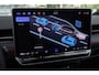 Volkswagen ID.7 Tourer GTX Limited Edition 86 kWh 340PK / 250kW, 60 maanden / 100.000km garantie, warmtepomp, wegklapbare trekhaak, adaptief onderstel (DCC), 20" LMV, Harman & Kardon geluidssysteem, head-up display, rondomzichtcamera (Area View), verwarm- en ventileerbare (koeling) voorstoelen, verwarmbare achterbank, elektrische ErgoActive stoelverstelling met geheugen- en massagefunctie, parkeerassistent (Park Assist Pro), 13 speakers (700 watt) met subwoofer, draadloze telefoonlader, verwarmbare voorruit, LED Matrix (IQ.Lights), dodehoekdetectie (Side Assist), vierwielaandrijving (4-Motion), discover pro max navigatie scherm etc.
