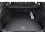 Volkswagen ID.7 Tourer GTX Limited Edition 86 kWh 340PK / 250kW, 60 maanden / 100.000km garantie, warmtepomp, wegklapbare trekhaak, adaptief onderstel (DCC), 20" LMV, Harman & Kardon geluidssysteem, head-up display, rondomzichtcamera (Area View), verwarm- en ventileerbare (koeling) voorstoelen, verwarmbare achterbank, elektrische ErgoActive stoelverstelling met geheugen- en massagefunctie, parkeerassistent (Park Assist Pro), 13 speakers (700 watt) met subwoofer, draadloze telefoonlader, verwarmbare voorruit, LED Matrix (IQ.Lights), dodehoekdetectie (Side Assist), vierwielaandrijving (4-Motion), discover pro max navigatie scherm etc.