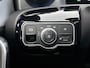 Mercedes-Benz A-klasse 250 e 140 Year Edition | Premium Plus | Nightpakket | Parkeerpakket | Panoramaschuifdak | 360° camera | 19-inch vijfdubbelspaak AMG velgen | Warmtewerend, donkergetint glas |