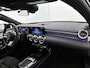 Mercedes-Benz A-klasse 250 e 140 Year Edition | Premium Plus | Nightpakket | Parkeerpakket | Panoramaschuifdak | 360° camera | 19-inch vijfdubbelspaak AMG velgen | Warmtewerend, donkergetint glas |
