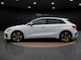 Audi A3 Sportback 45 TFSI e S edition | Zwart Optiek | Navigatie | 18" | Stoelverwarming | S-line |