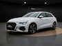 Audi A3 Sportback 45 TFSI e S edition | Zwart Optiek | Navigatie | 18" | Stoelverwarming | S-line |