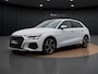 Audi A3 Sportback 45 TFSI e S edition | Zwart Optiek | Navigatie | 18" | Stoelverwarming | S-line |