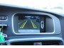 Volvo V40 2.0 T5 Carbon Edition | Active Bi-Xenon koplampen | Dealeronderhouden | Harman/Kardon Audio | Achteruitrijcamera | DAB+ radio | Navigatie full map | Parkeersensoren voor + achter | Cruise control | Park Assist Pilot