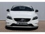 Volvo V40 2.0 T5 Carbon Edition | Active Bi-Xenon koplampen | Dealeronderhouden | Harman/Kardon Audio | Achteruitrijcamera | DAB+ radio | Navigatie full map | Parkeersensoren voor + achter | Cruise control | Park Assist Pilot