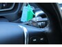 Volvo V40 2.0 T5 Carbon Edition | Active Bi-Xenon koplampen | Dealeronderhouden | Harman/Kardon Audio | Achteruitrijcamera | DAB+ radio | Navigatie full map | Parkeersensoren voor + achter | Cruise control | Park Assist Pilot
