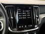 Volvo V60 2.0 B5 250PK R-DESIGN TREKHAAK NL-AUTO