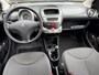 Peugeot 107 1.0 Active / bj.2012 / kleur: zwart / airco / stereo/ airbag /APK tot 07/2027 / NAP met 188137 km./ zeer zuinige auto.