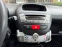 Peugeot 107 1.0 Active / bj.2012 / kleur: zwart / airco / stereo/ airbag /APK tot 07/2027 / NAP met 188137 km./ zeer zuinige auto.