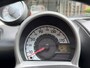 Peugeot 107 1.0 Active / bj.2012 / kleur: zwart / airco / stereo/ airbag /APK tot 07/2027 / NAP met 188137 km./ zeer zuinige auto.
